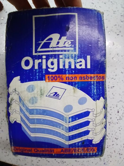 Накладки за Toyota Avensis