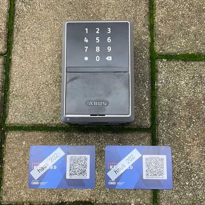 Cutie pentru chei KeyGarage cu Bluetooth – Abus