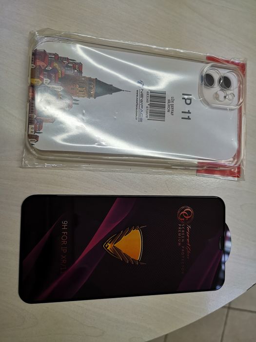 Iohone 11/128gb-100% battery health