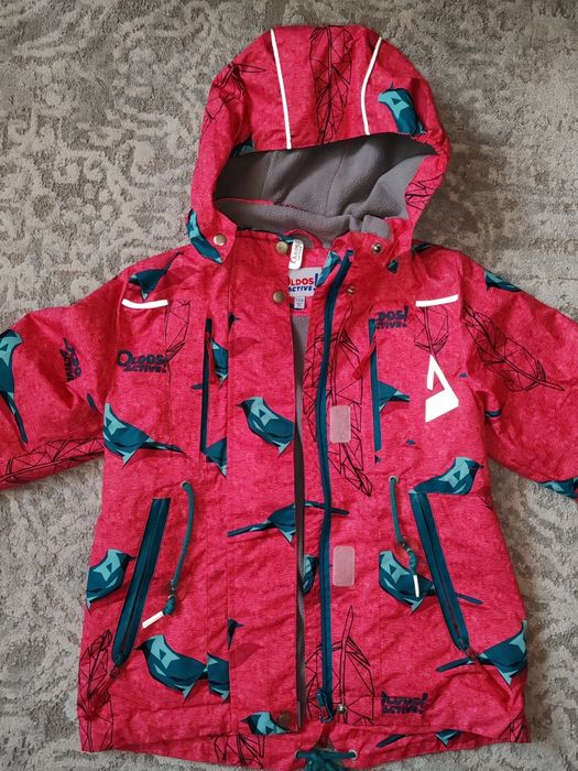 Куртки на девочку