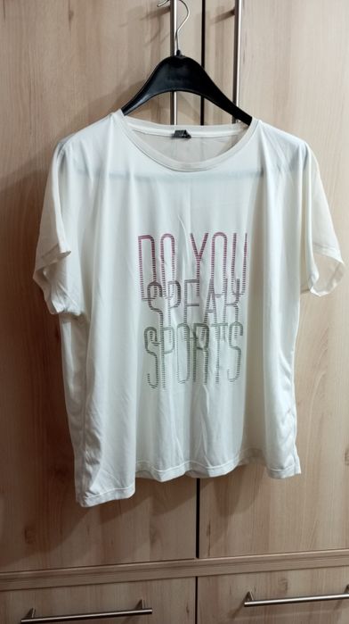 Tricou Sport pentru femei.