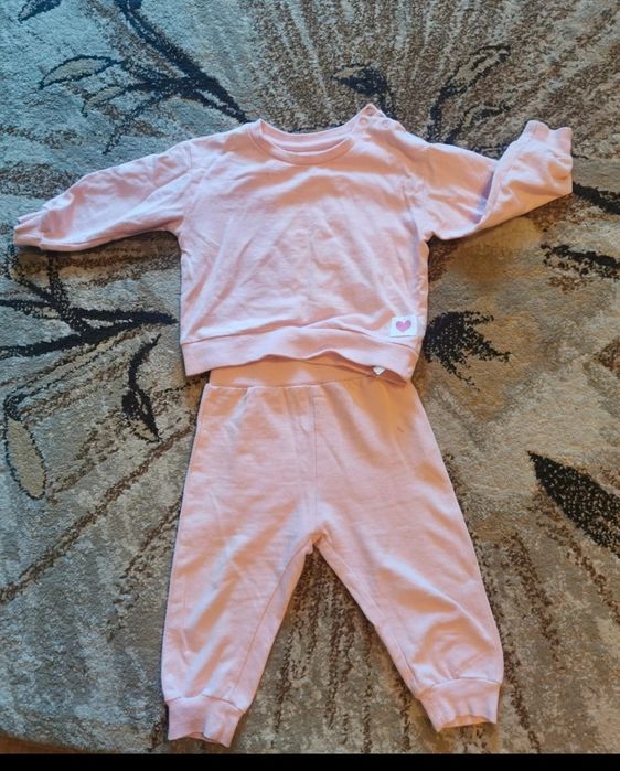 Lot de 3 Compleuri pentru fetite, roz si roz pal, in stare impecabila