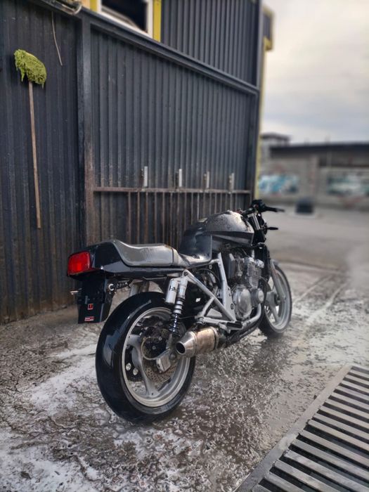 Suzuki gsx 250s katana