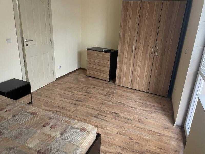 Двустаен апартамент в Лазур