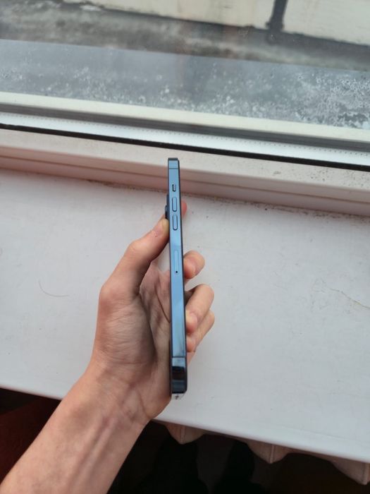 Продам айфон 12 про макс