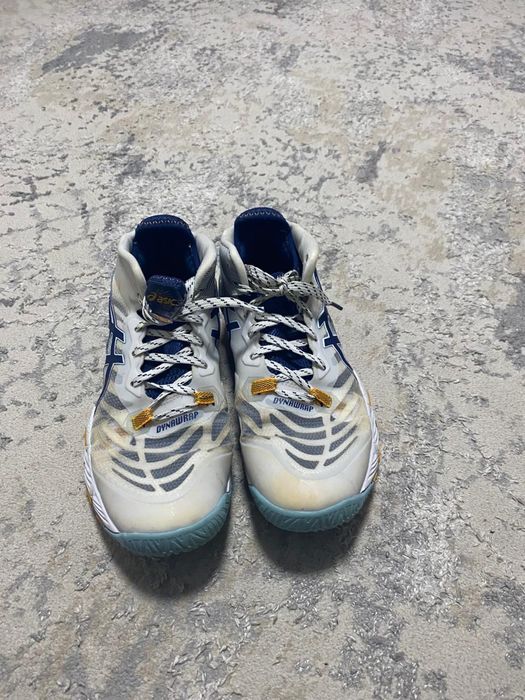 Продам мужские кроссовки