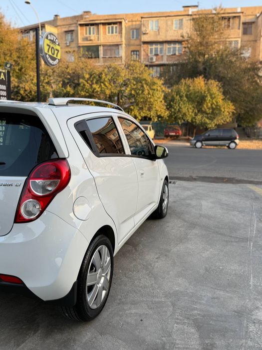 Spark 2018 yil kraskasi toza