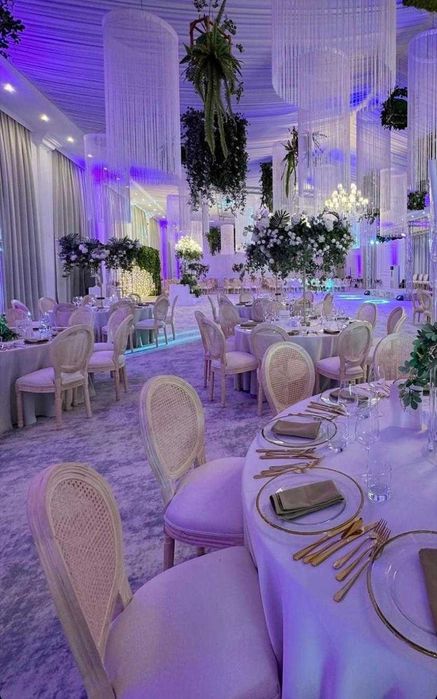 Scaune lemn restaurant evenimente retro LOUIS ,Spatar Ratan