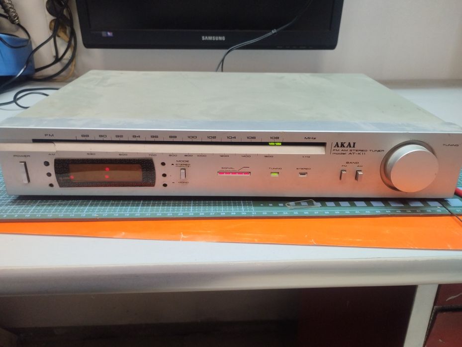 Tuner Radio Akai