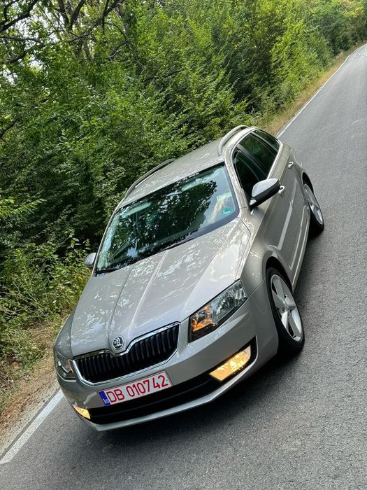Vând Skoda Octavia 3