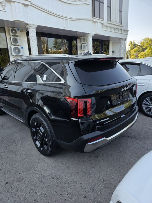 Kia Sarento Qora 2024 Yil 35 Litir Mator