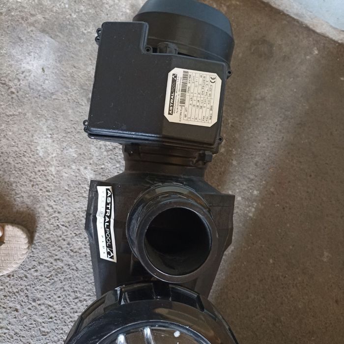 Насос для бассейна