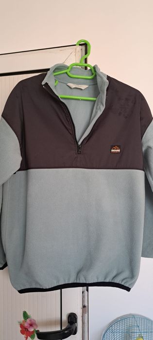 Vând hanorac copii.