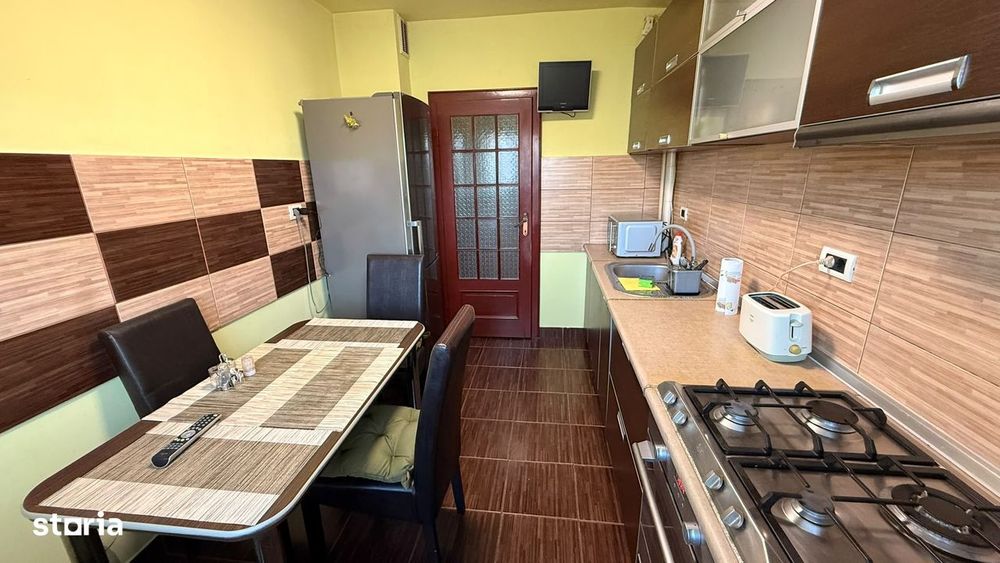Inchiriez apart 4 camere Micalaca 300 ID:  45860