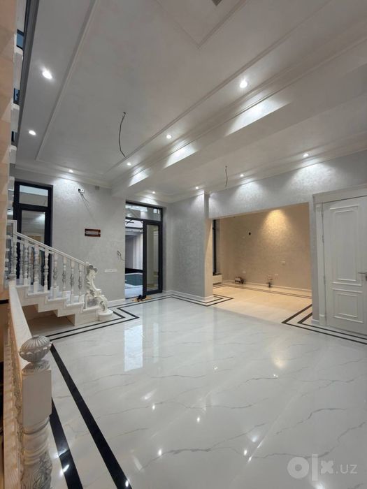 Циолковского | 400 м² | 3,2 сотки | бассейн
