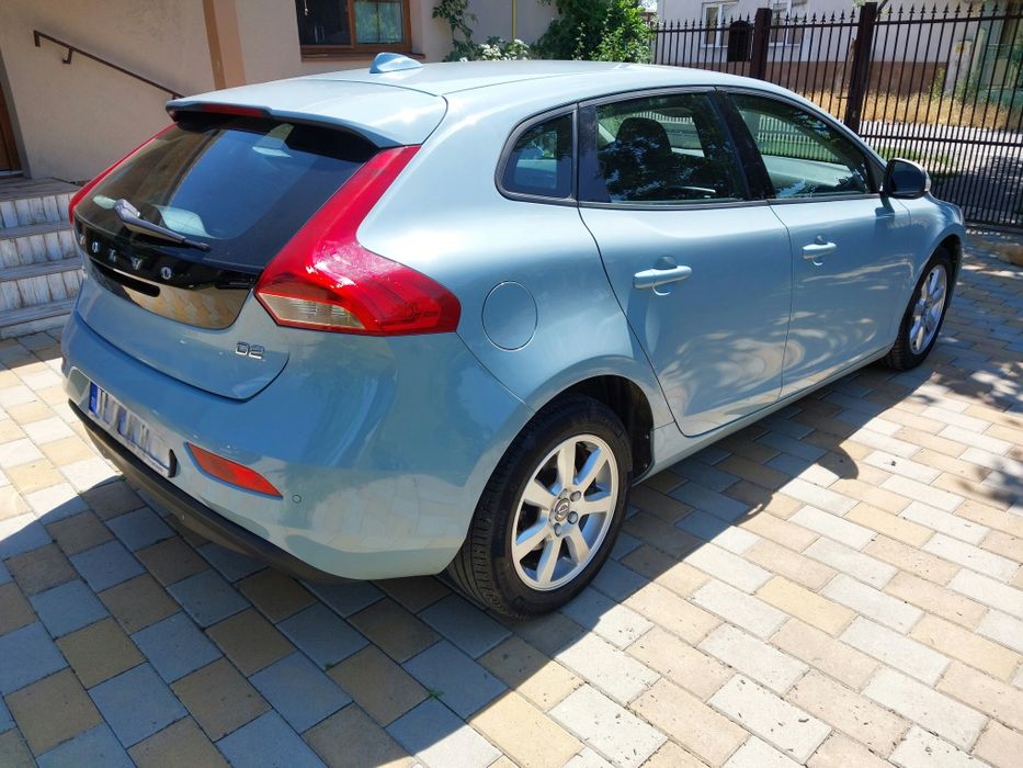 VOLVO V40 2017 — imagine 4