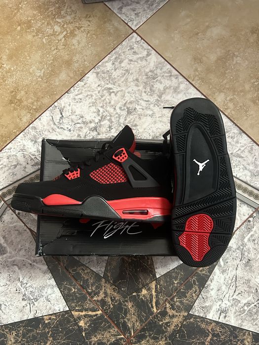 Jordan 4 retro red thunder
