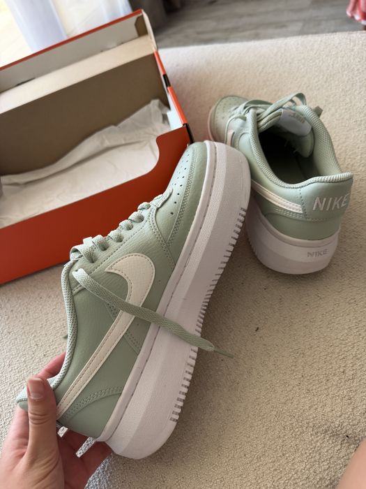 Nike court vision alta
