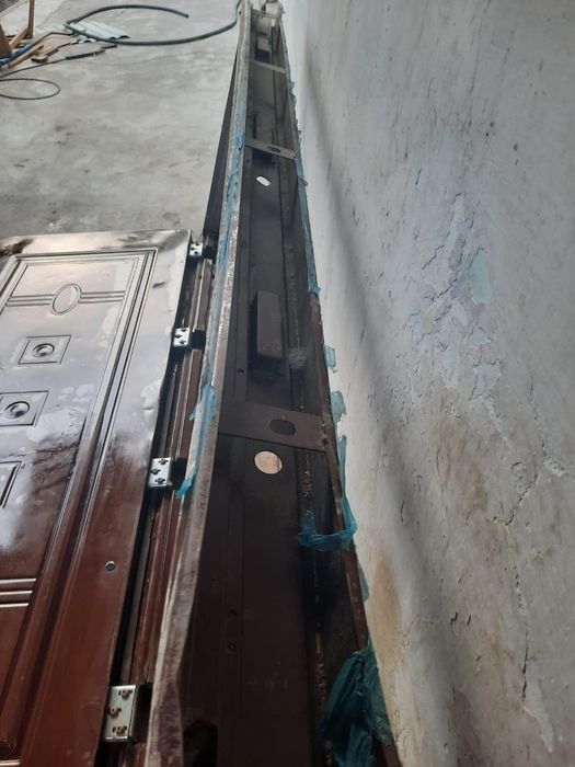 Продаётся железная дверь