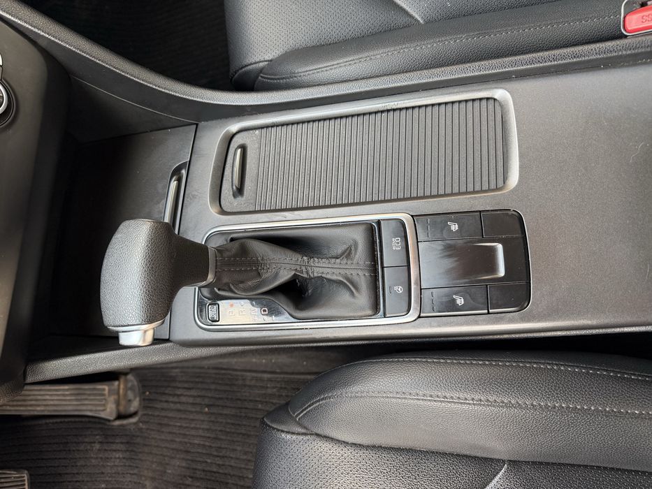 Продавам Киа К5 Фабрична Газ