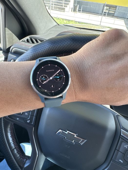 Продам часы Garmin