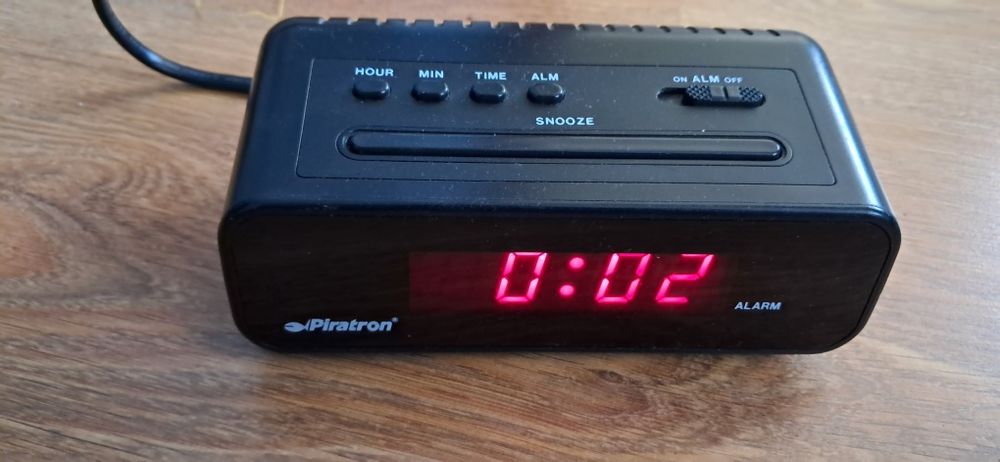 Radio ceas  Aiwa,Philips și ceas Piratron