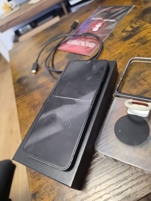 Samsung Z Flip 6