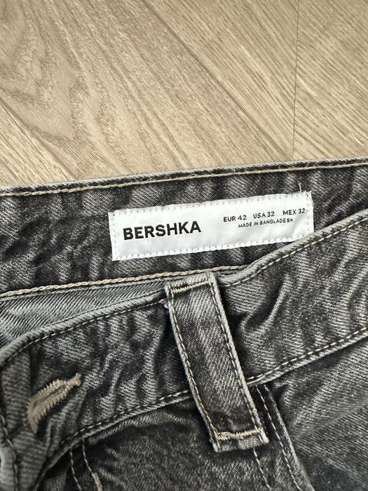 Bershka Baggy Flared Jeans
