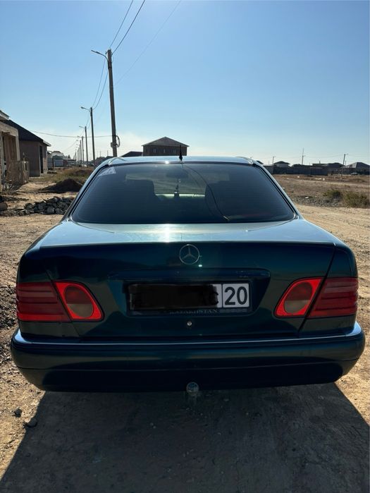 Продам мерседес w210 газ бензин 1997 года