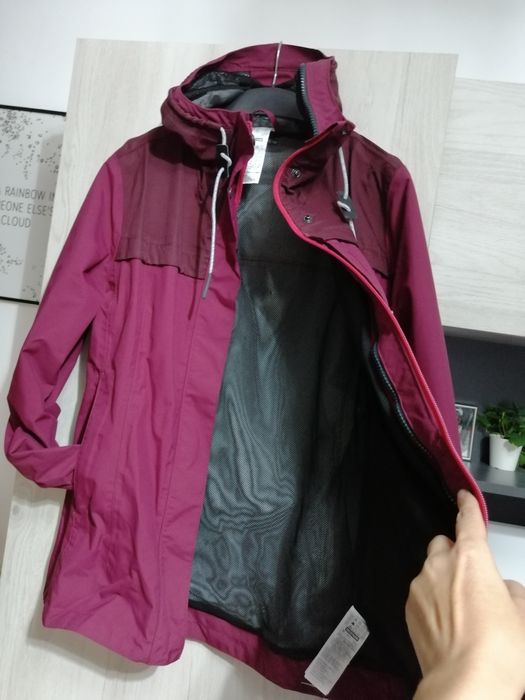 Geaca damă Forclaz Decathlon impermeabilă, anti vânt, toamna primavara