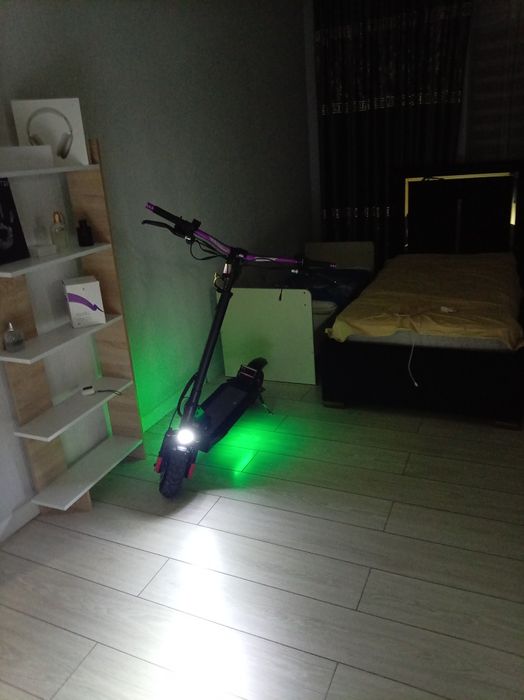 Продам электросамокат kugain 4 PRO