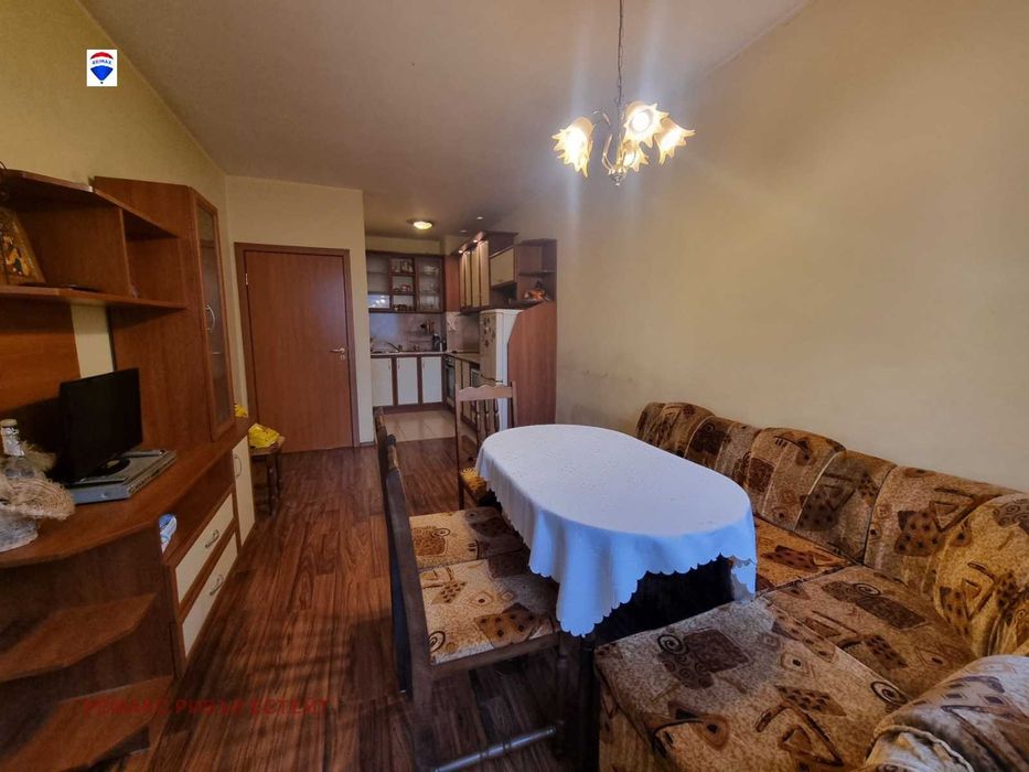 Продава се Тристаен апартамент в Русе, Възраждане - 86 кв.м за 1062 €/кв.м - Снимка #4