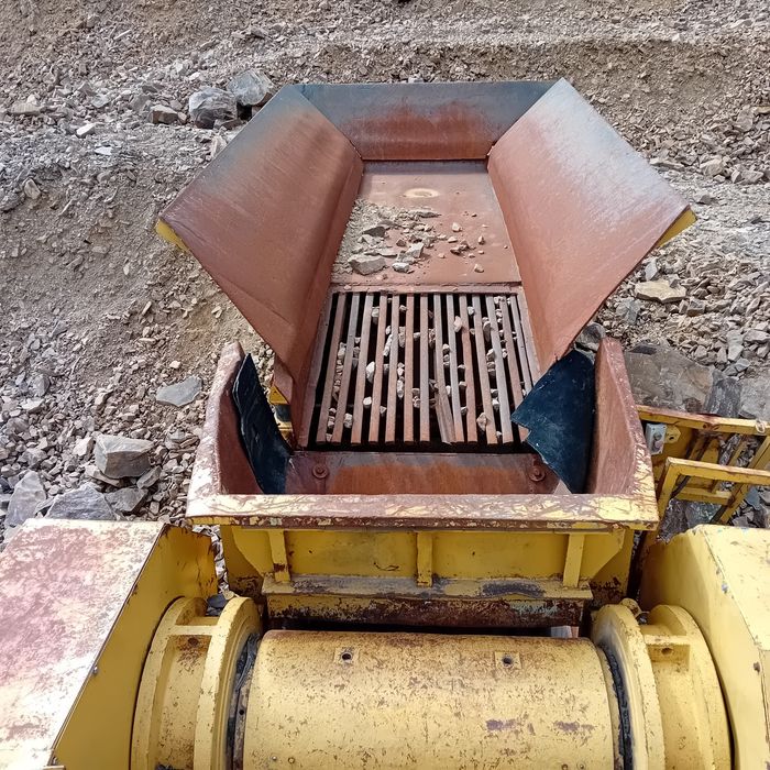 Vând concasor mobil cu falci Parker
