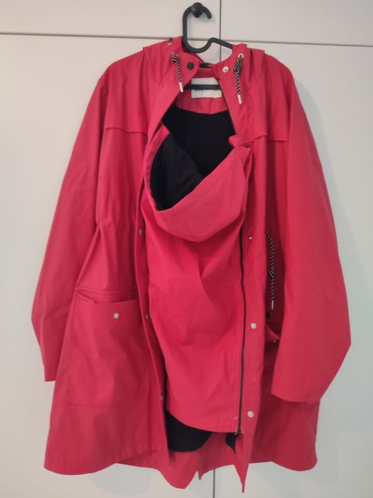 Geaca de ploaie gravide