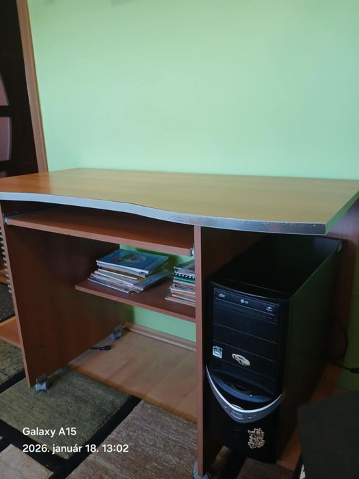 Masa de birou pt calculator