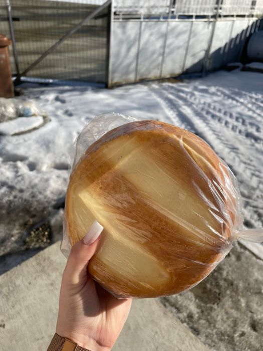 Vând caș de vacă afumat