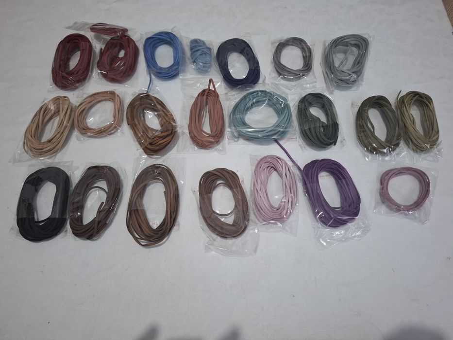 Lot șnururi suede
