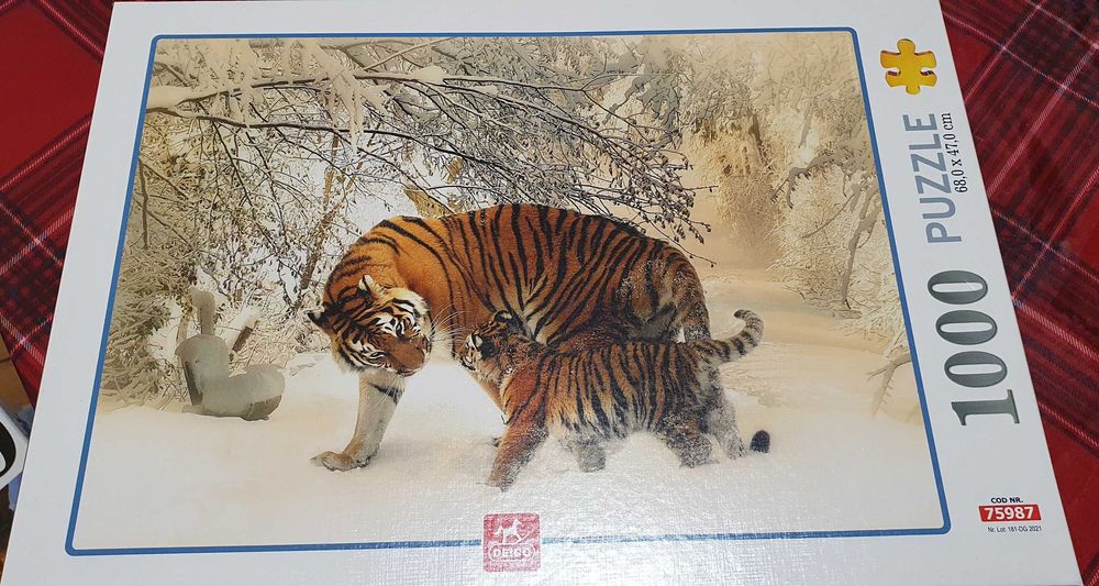 Puzzle 500-1500 piese (jocuri]