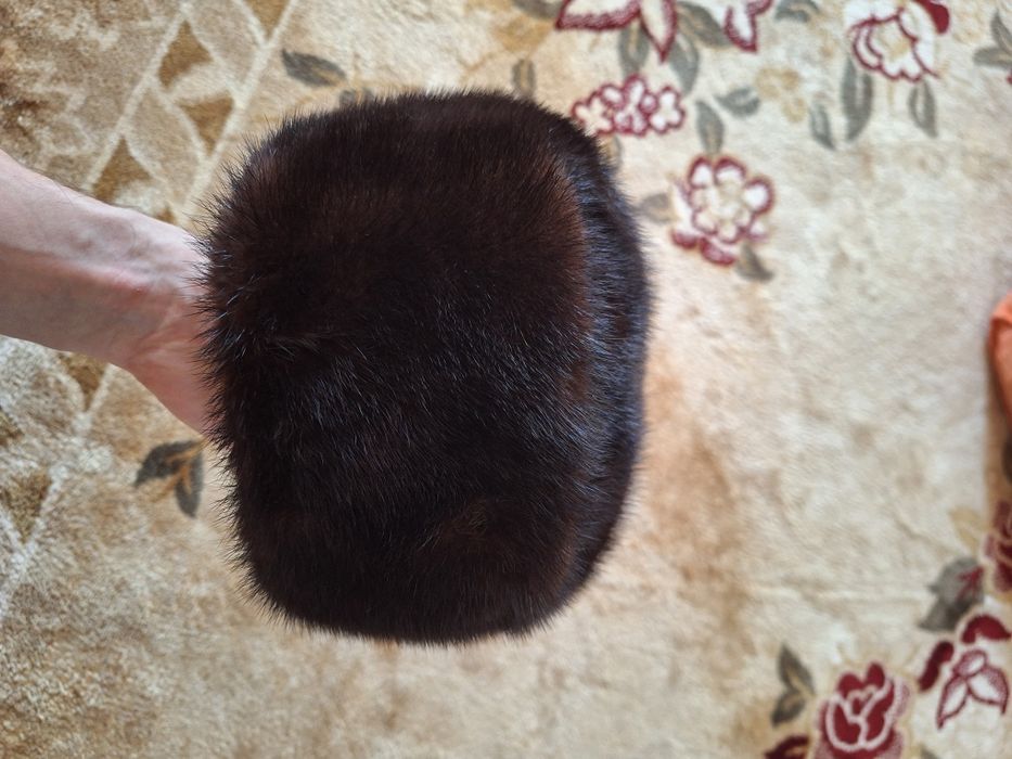 Норковая шапка, женская