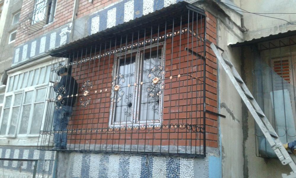 РЕШЕТКИ на окна.Простые или ажурные РЕШЕТКИ.Металлическая Ограждения.