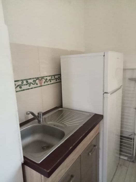 Închiriez garsonieră  pe str.Garii Baia Mare