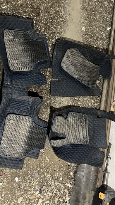 Продам 5д полики б/у хорошем сост