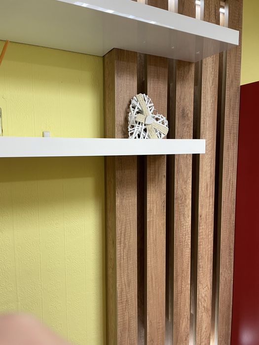 Модерна секция   Мдф   С  панел и осветление