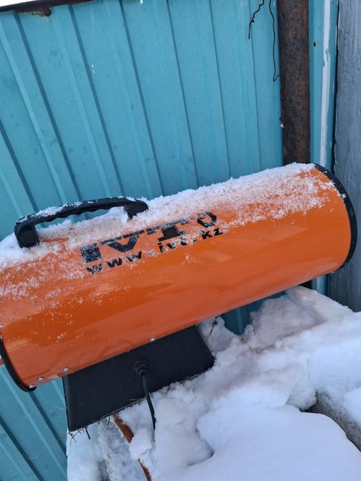 Теплогенератор газовый почти новая