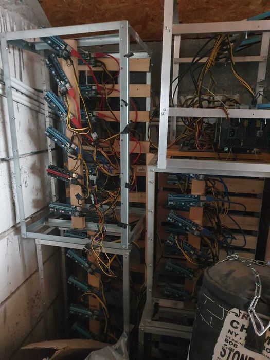 Cadru rig mining