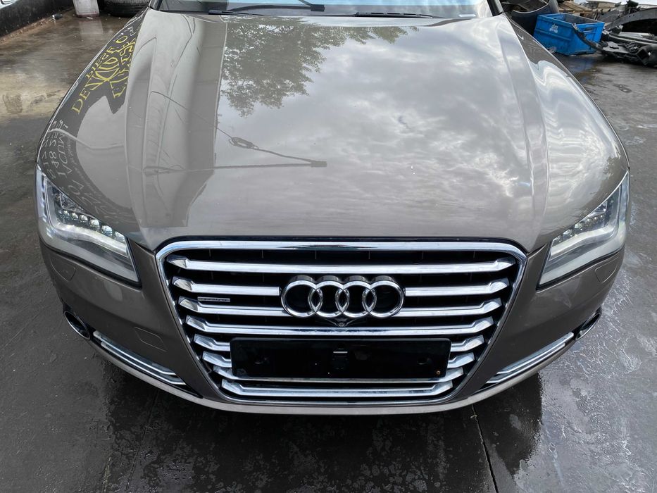 Dezmembrez audi a8 4h 4.2 d cod CDSB/bara a8/far matrix/interior/stop