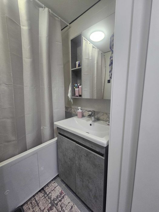 Продается 4 кон кв Кудайбердиева,91