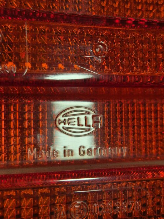 Задние стопы мерс 124 запчасти