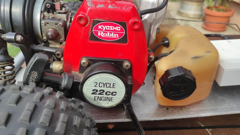 Vand mașina model RC