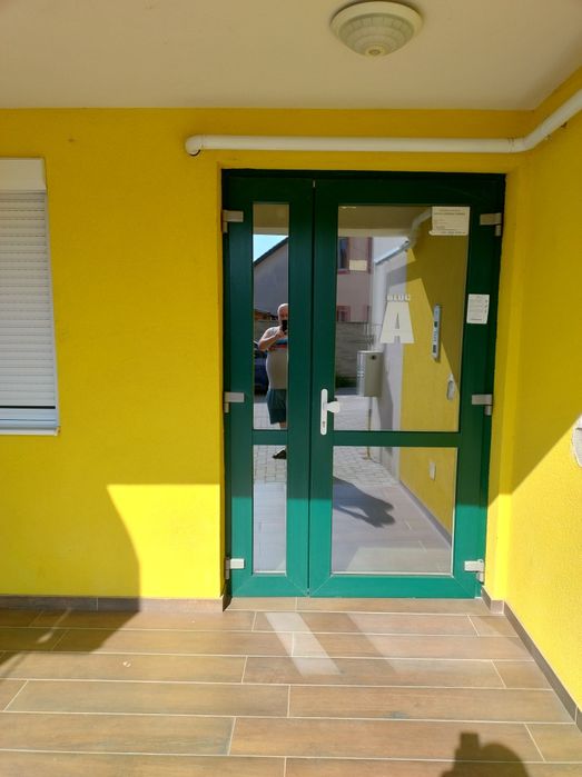 Vând apartament Giroc